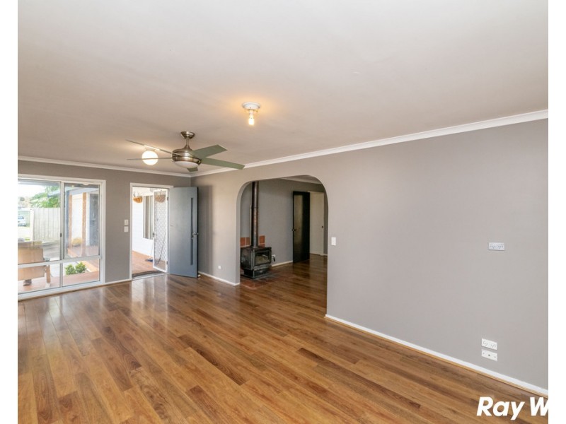 16 Douglas Avenue, Forster NSW 2428