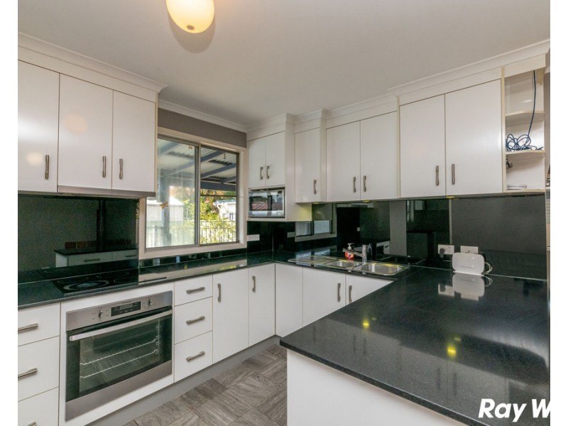 16 Douglas Avenue, Forster NSW 2428