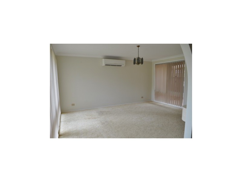 1 Royal Close, Forster NSW 2428