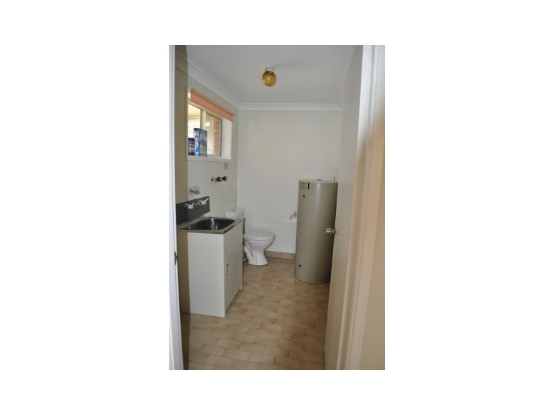 1 Royal Close, Forster NSW 2428