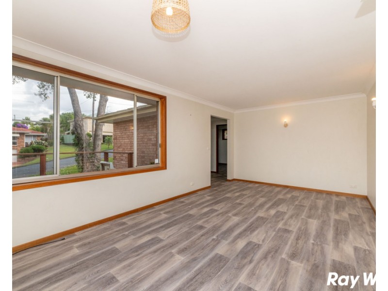54 Surfview Avenue, Forster NSW 2428