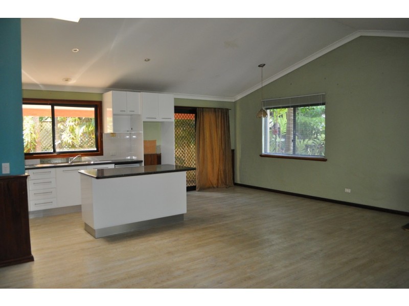 100 Green Point Drive, Green Point NSW 2428
