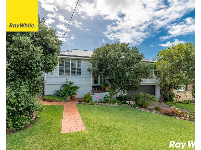 18 Lakeview Crescent, Forster NSW 2428