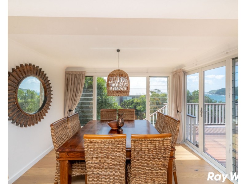 18 Lakeview Crescent, Forster NSW 2428