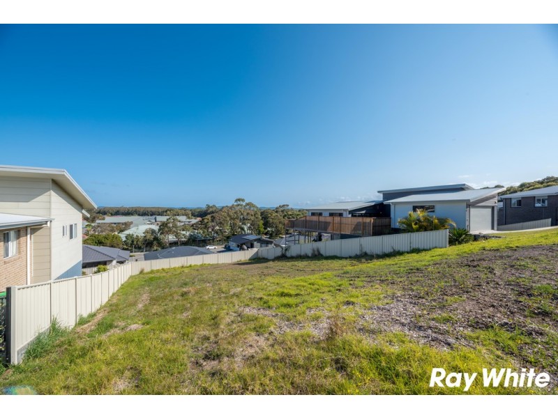 9 Narran Close, Forster NSW 2428