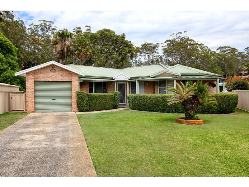14 Wright Close, Tuncurry NSW 2428