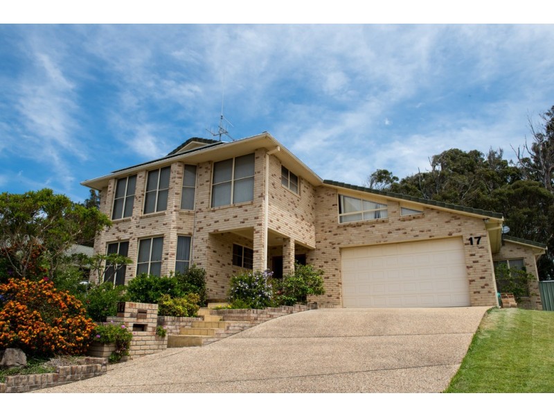 17 Zamia Place, Forster NSW 2428
