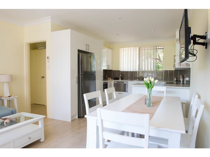 10/27 Wallis Street, Forster NSW 2428