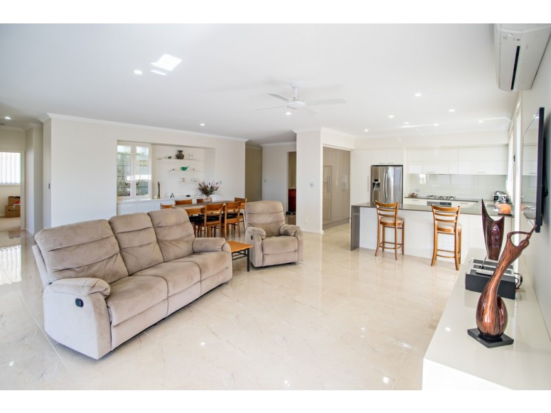 28 Massie Crescent, Tuncurry NSW 2428