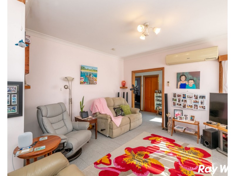 80 Macintosh Street, Forster NSW 2428