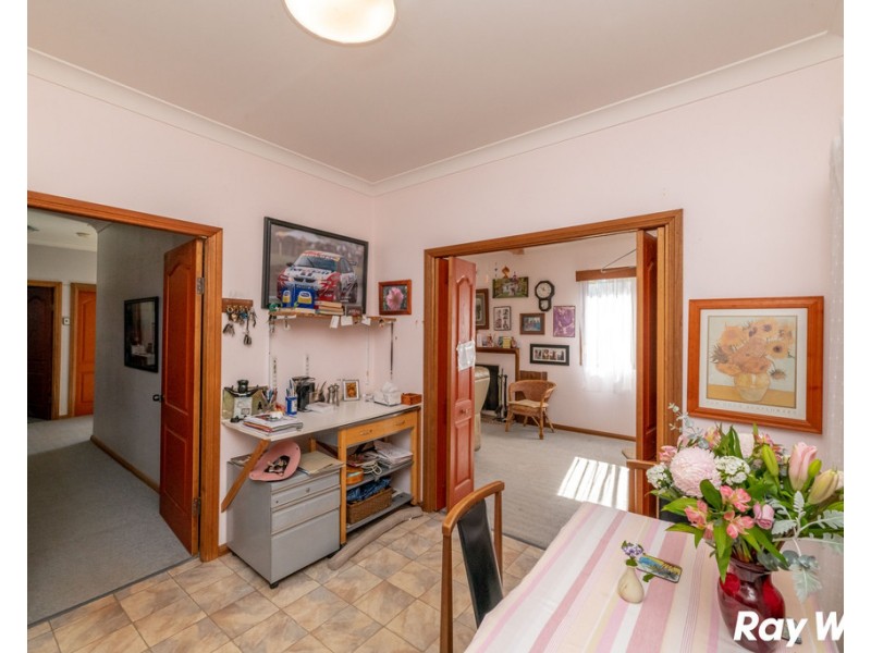 80 Macintosh Street, Forster NSW 2428