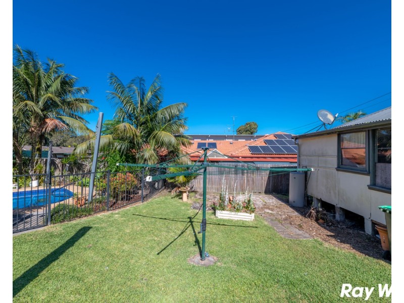 80 Macintosh Street, Forster NSW 2428