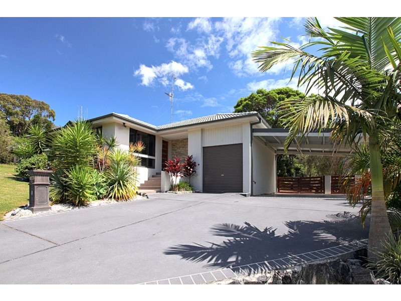 2 Avon Place, Forster NSW 2428