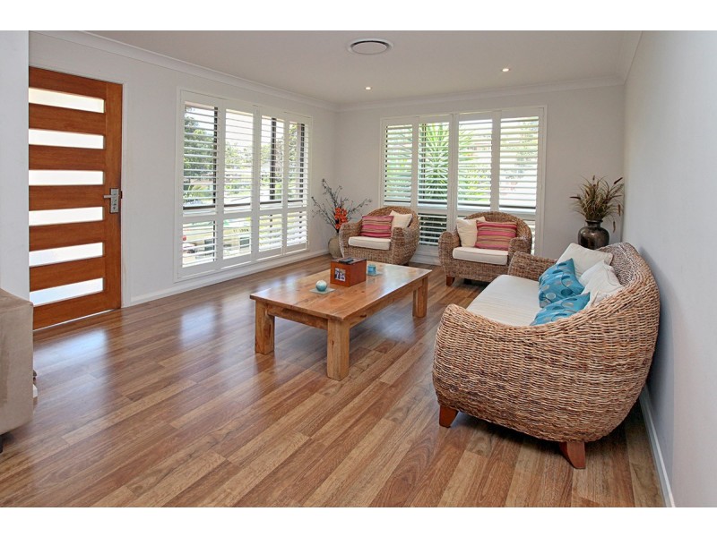 2 Avon Place, Forster NSW 2428