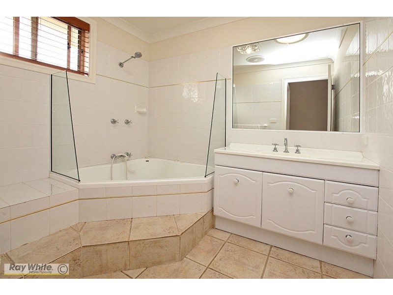 5 Paruna Court, Forster NSW 2428