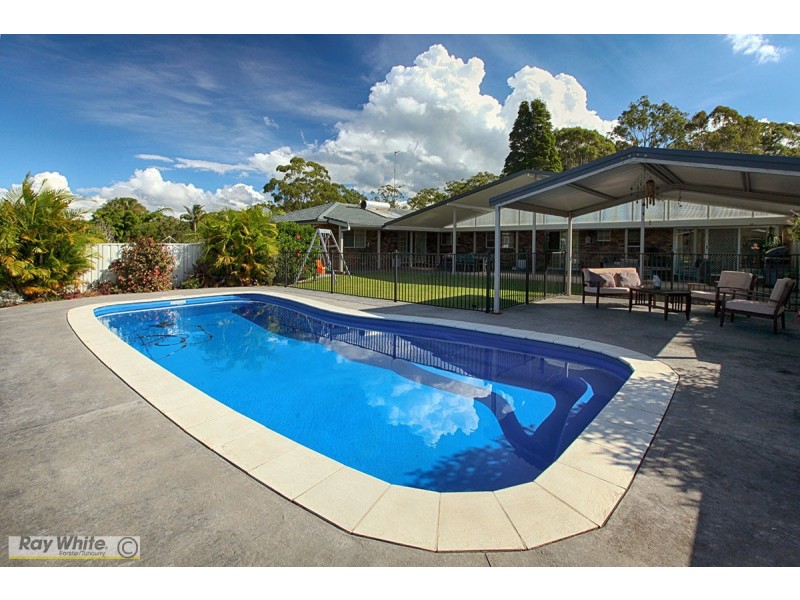 67 Oakview Drive, Hallidays Point NSW 2430