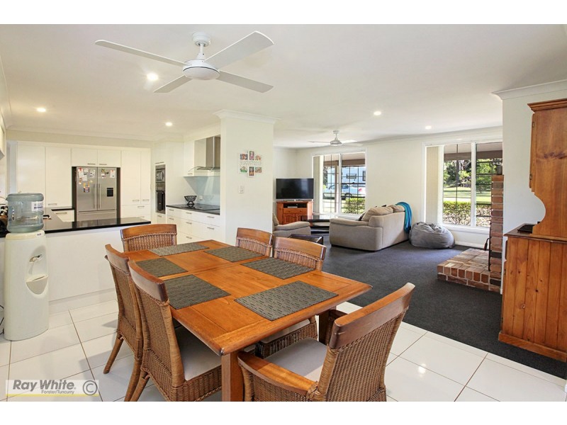 67 Oakview Drive, Hallidays Point NSW 2430