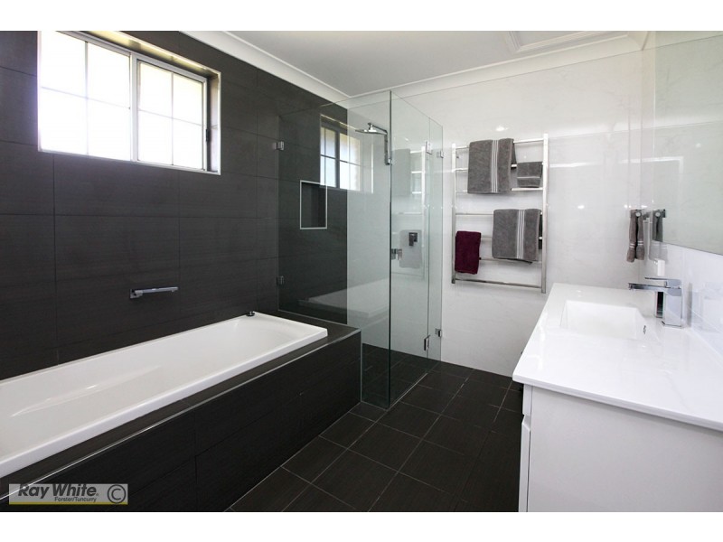 67 Oakview Drive, Hallidays Point NSW 2430