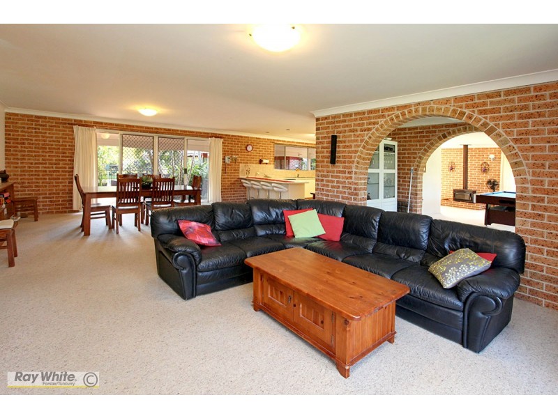 4 Greenfield Place, Forster NSW 2428