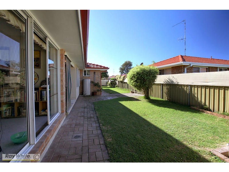 4 Palmway Crescent, Tuncurry NSW 2428