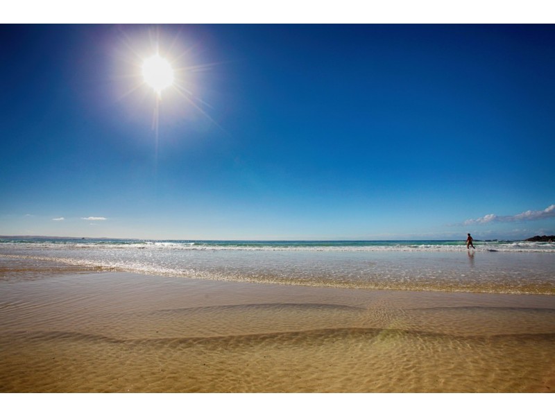 2/12-14 Beach Street, Forster NSW 2428
