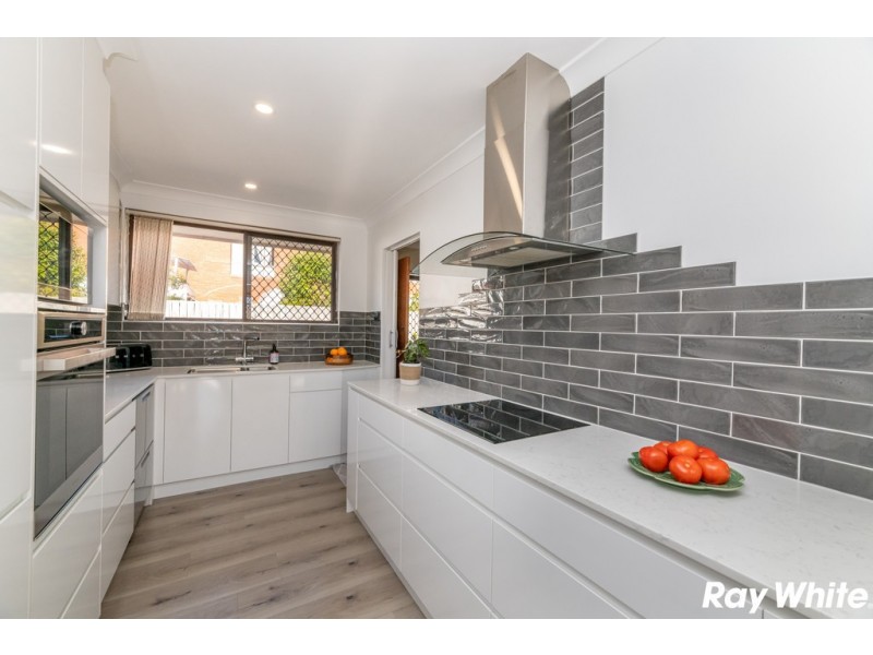 2/14 Cross Street, Forster NSW 2428