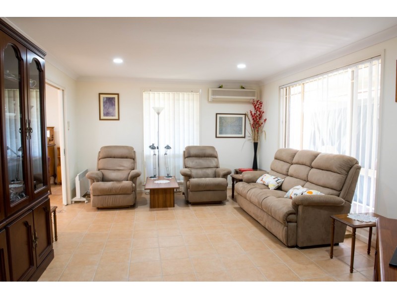 32 Lachlan Avenue, Tuncurry NSW 2428