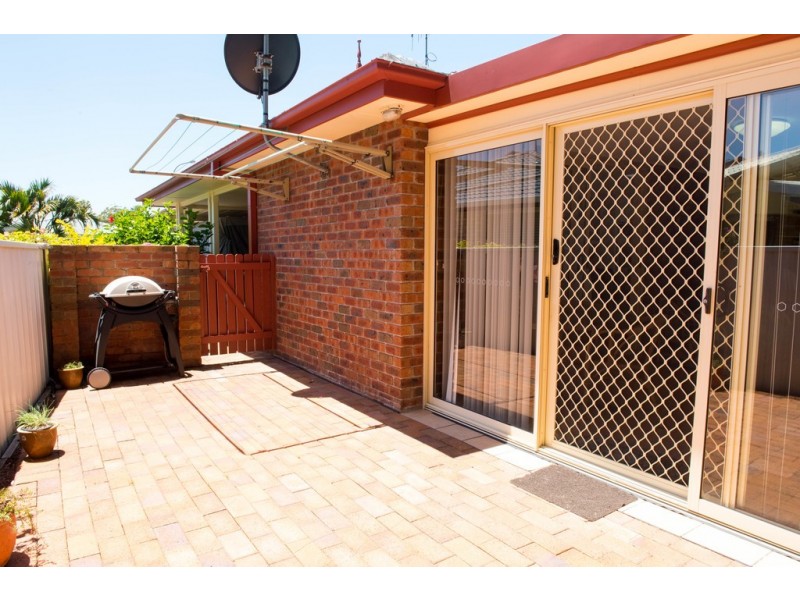 32 Lachlan Avenue, Tuncurry NSW 2428