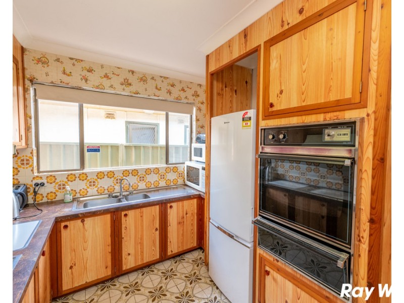 9 Douglas Avenue, Forster NSW 2428