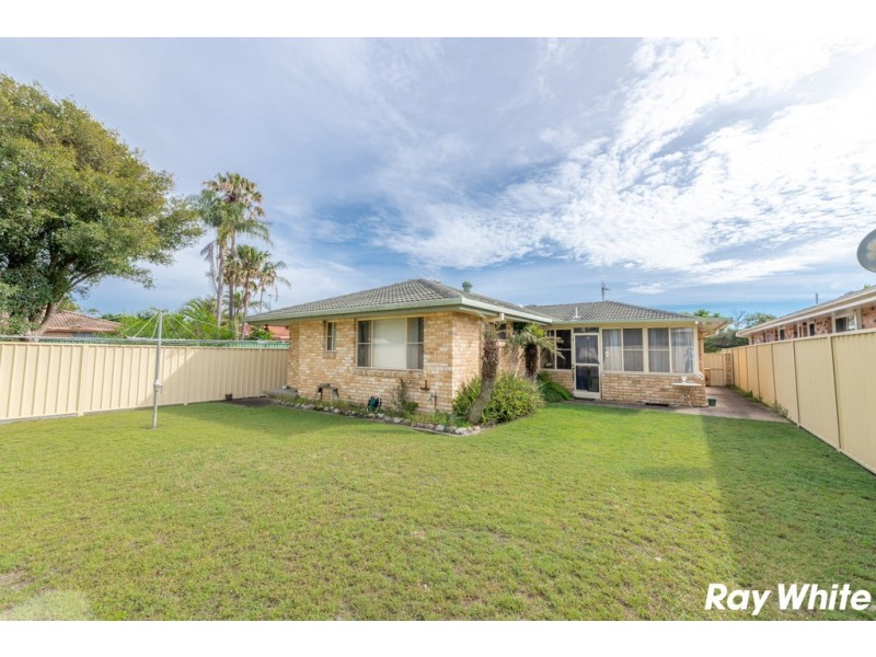 128 South Street, Tuncurry NSW 2428