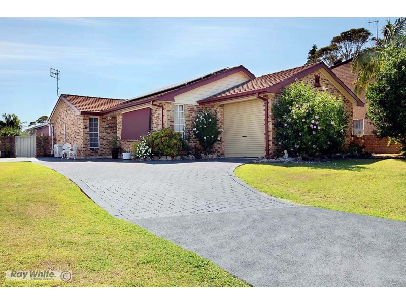 4 Roebuck Key, Forster NSW 2428