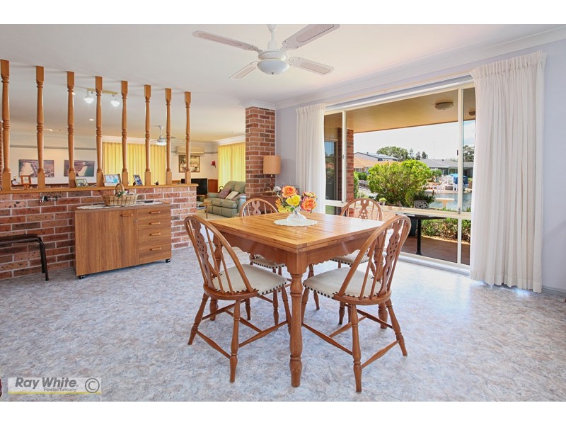 3 Friendship Key, Forster NSW 2428