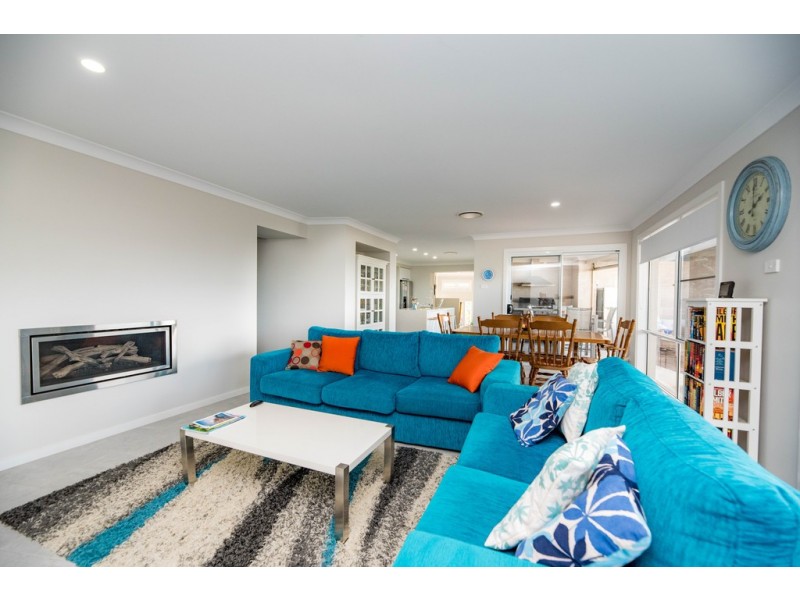56 Cottesloe Circuit, Red Head NSW 2430