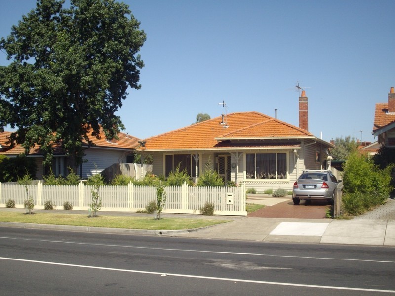 85 REYNOLDS PARADE, Pascoe Vale South VIC 3044