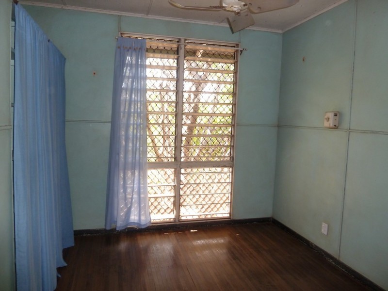 18 Giles Street, Katherine NT 0850
