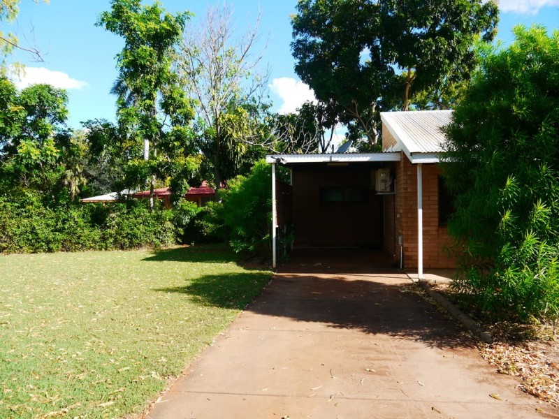 24 Sandalwood Cres, Katherine NT 0850