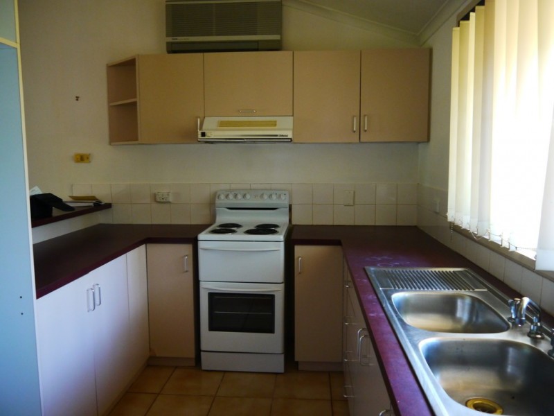 24 Sandalwood Cres, Katherine NT 0850