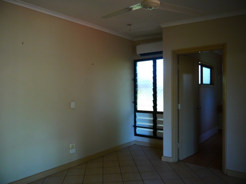 24 Sandalwood Cres, Katherine NT 0850