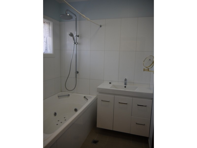 104 Riverbank Drive, Katherine NT 0850