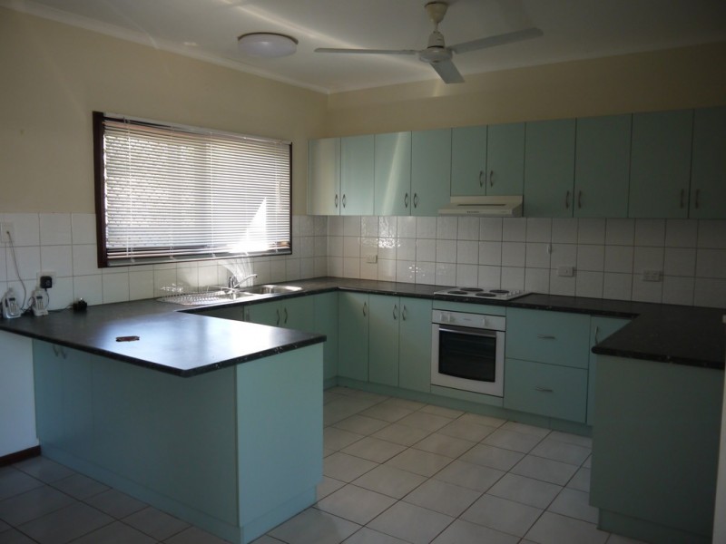 11 Sandalwood Crescent, Katherine NT 0850
