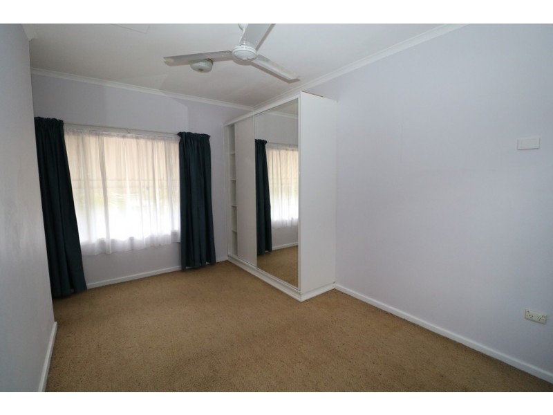 11 Walter Young Street, Katherine NT 0850