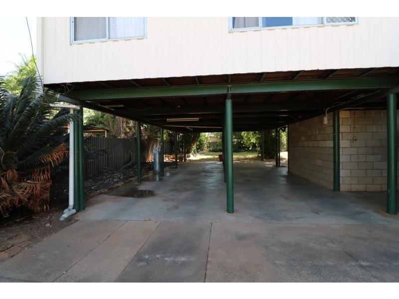 11 Walter Young Street, Katherine NT 0850