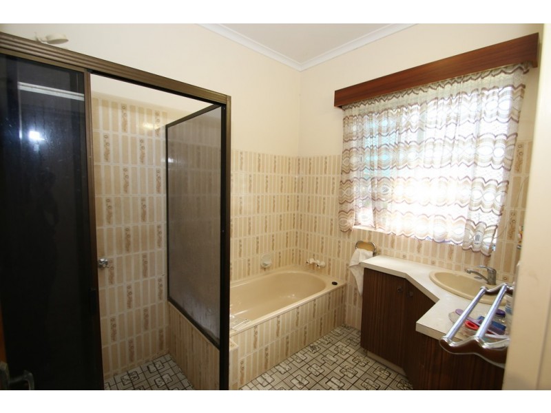 16 McDonald Street, Katherine NT 0850