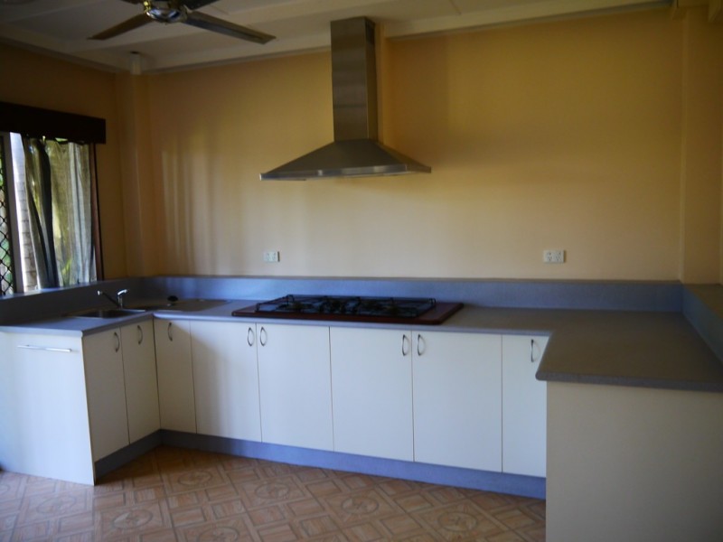 5 Lucy Street, Katherine NT 0850