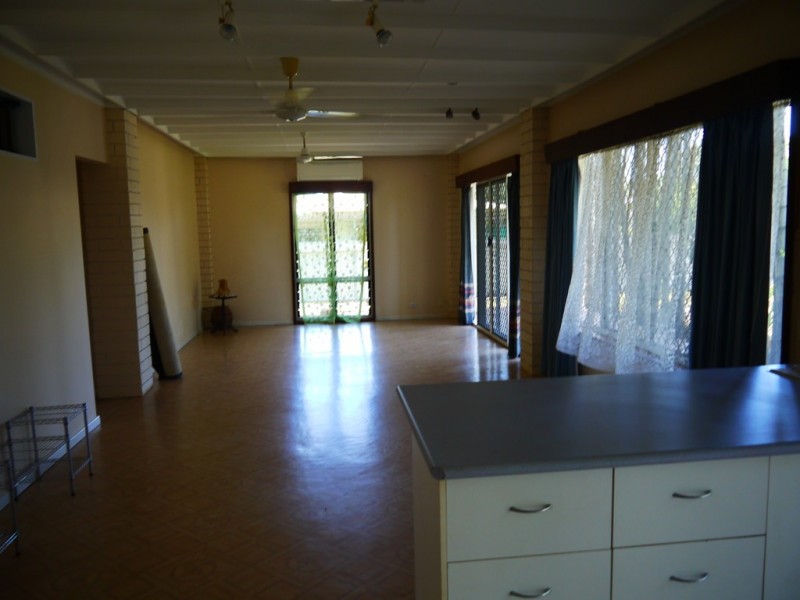 5 Lucy Street, Katherine NT 0850