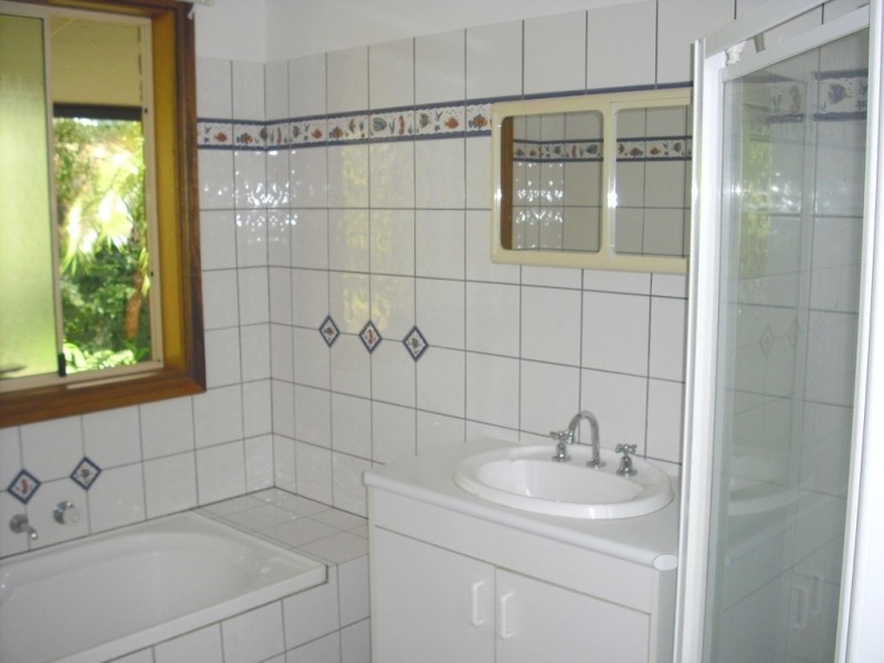 12 Bergman, Katherine NT 0850