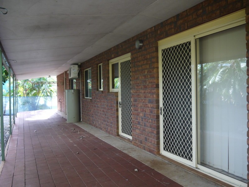 12 Bergman, Katherine NT 0850