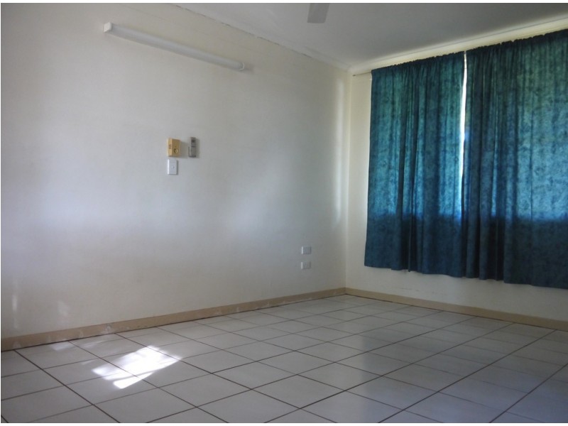 8 Holtze Crescent, Katherine NT 0850