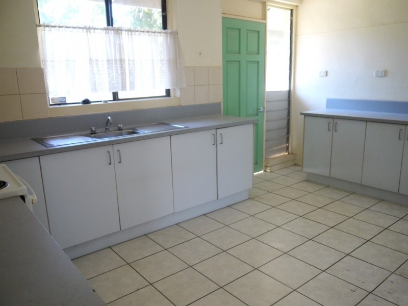 9 Shaw Street, Katherine NT 0850
