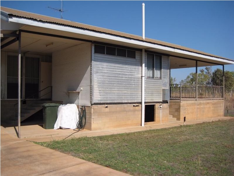 25 Gwendoline Drive, Katherine NT 0850